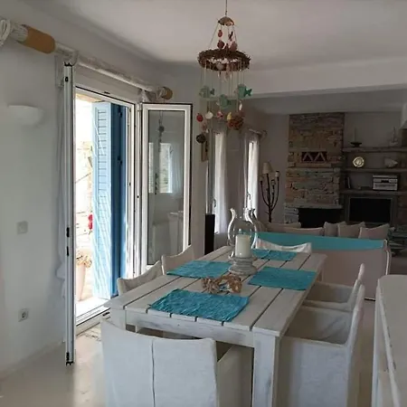 Petra House Koundouros