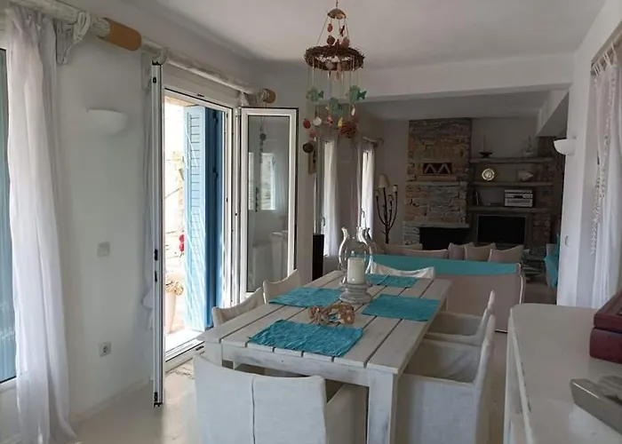 Petra House Koundouros